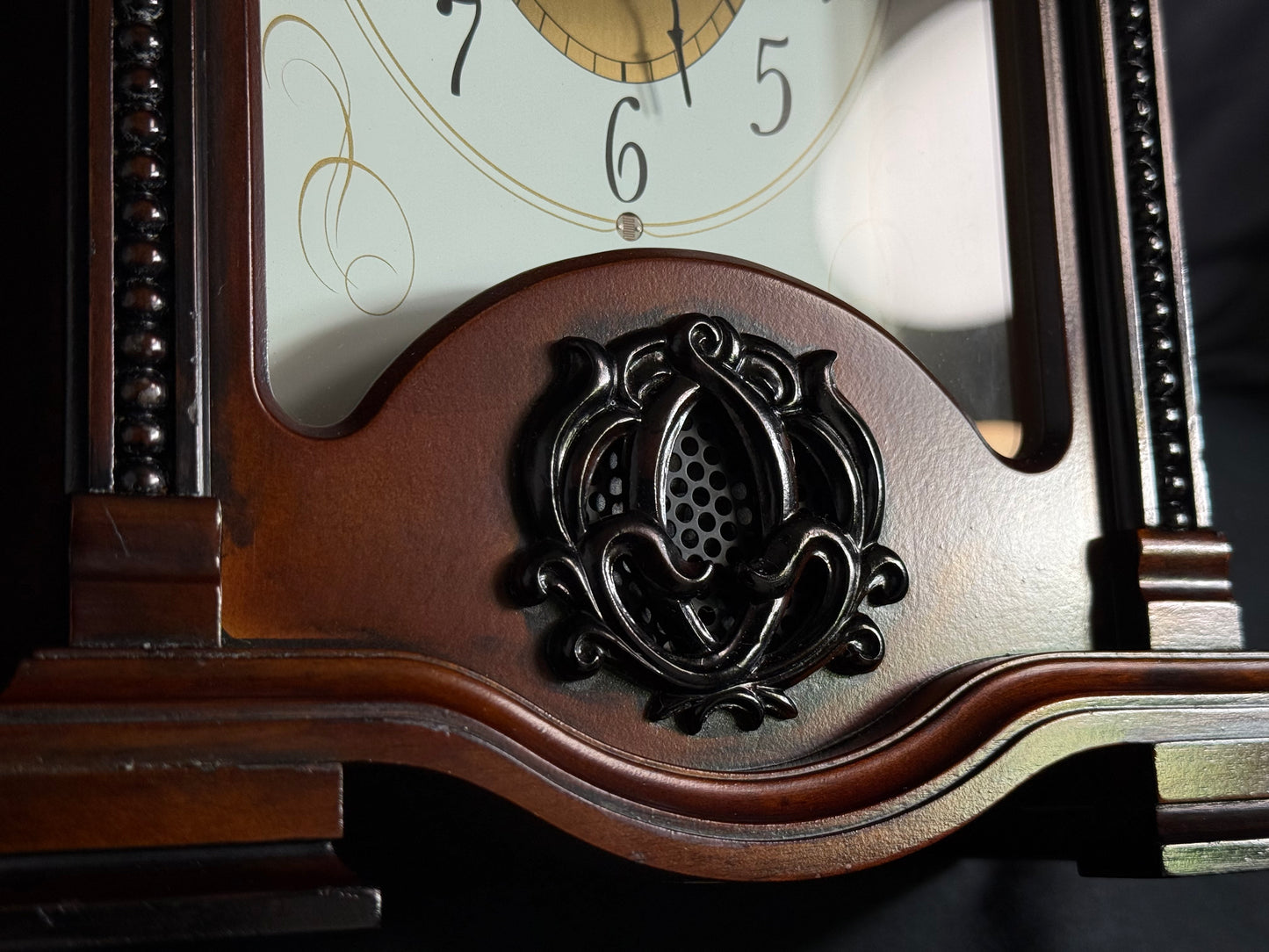 Rhythm "CTS Naples" Traditional Wooden Musical Mantel Clock with Popular Melodies - CRH120UR06