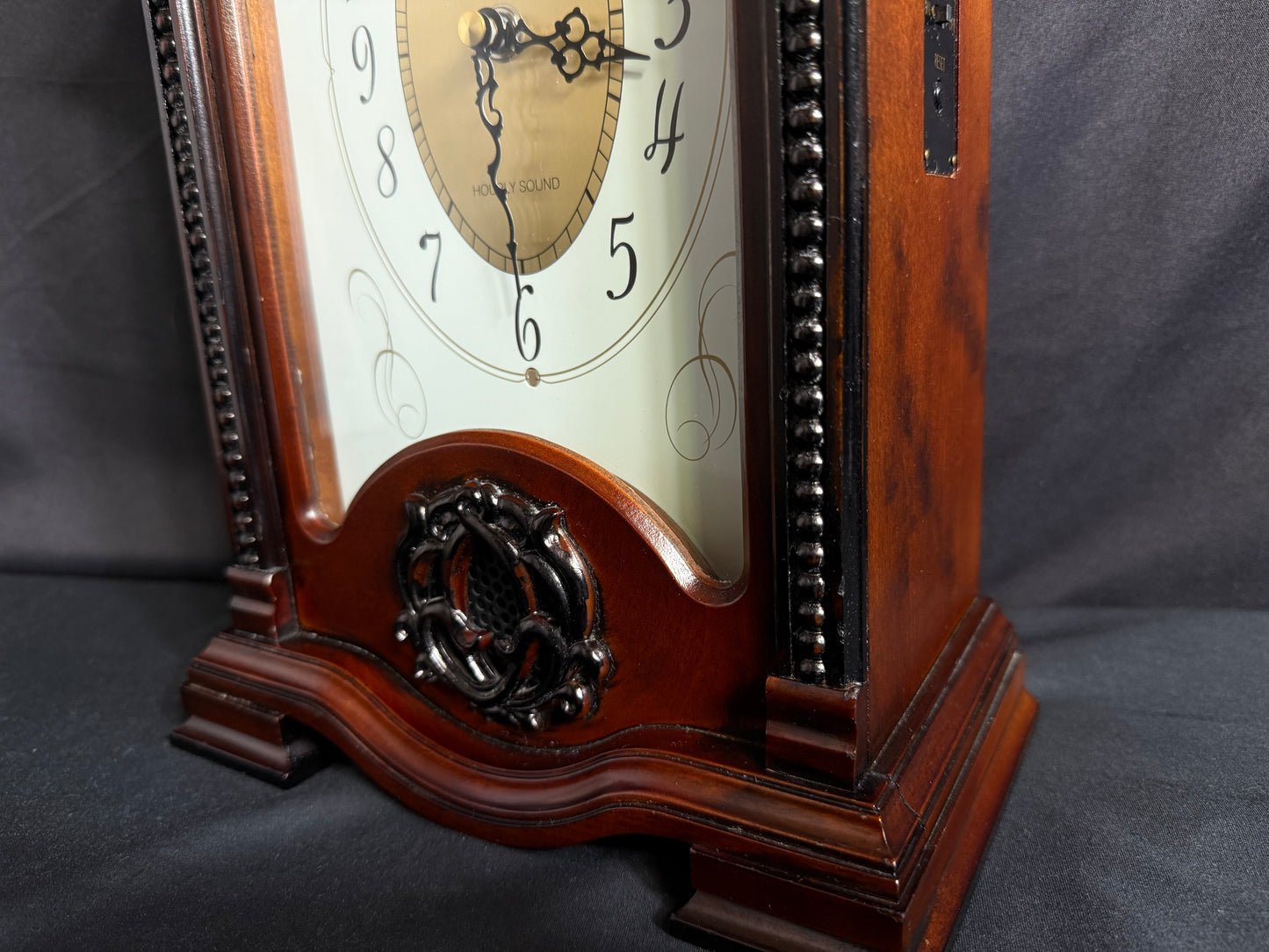 Rhythm "CTS Naples" Traditional Wooden Musical Mantel Clock with Popular Melodies - CRH120UR06