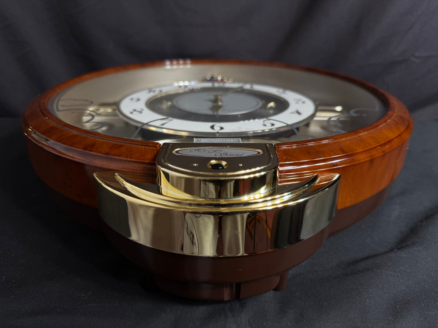 Seiko QXM134BRH "2005 Special Collector's Edition" Melodies in Motion Musical Moving Wall Clock with Music by The Beatles