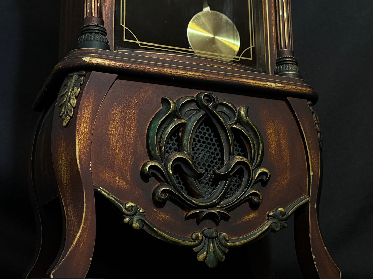 Rhythm "CTS Venetian" Antique-Style Wooden Musical Pendulum Mantel Clock with Intricate Carved Frame - CRJ715UR06