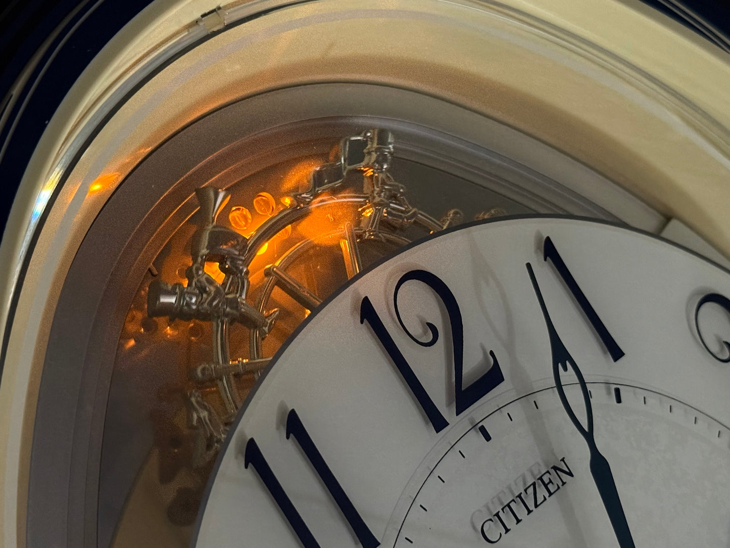 Citizen (Rhythm) "Pal Muse M482" Musical Motion Decorative Pendulum Wall Clock from Japan with LED Light Show - 4MN482-003