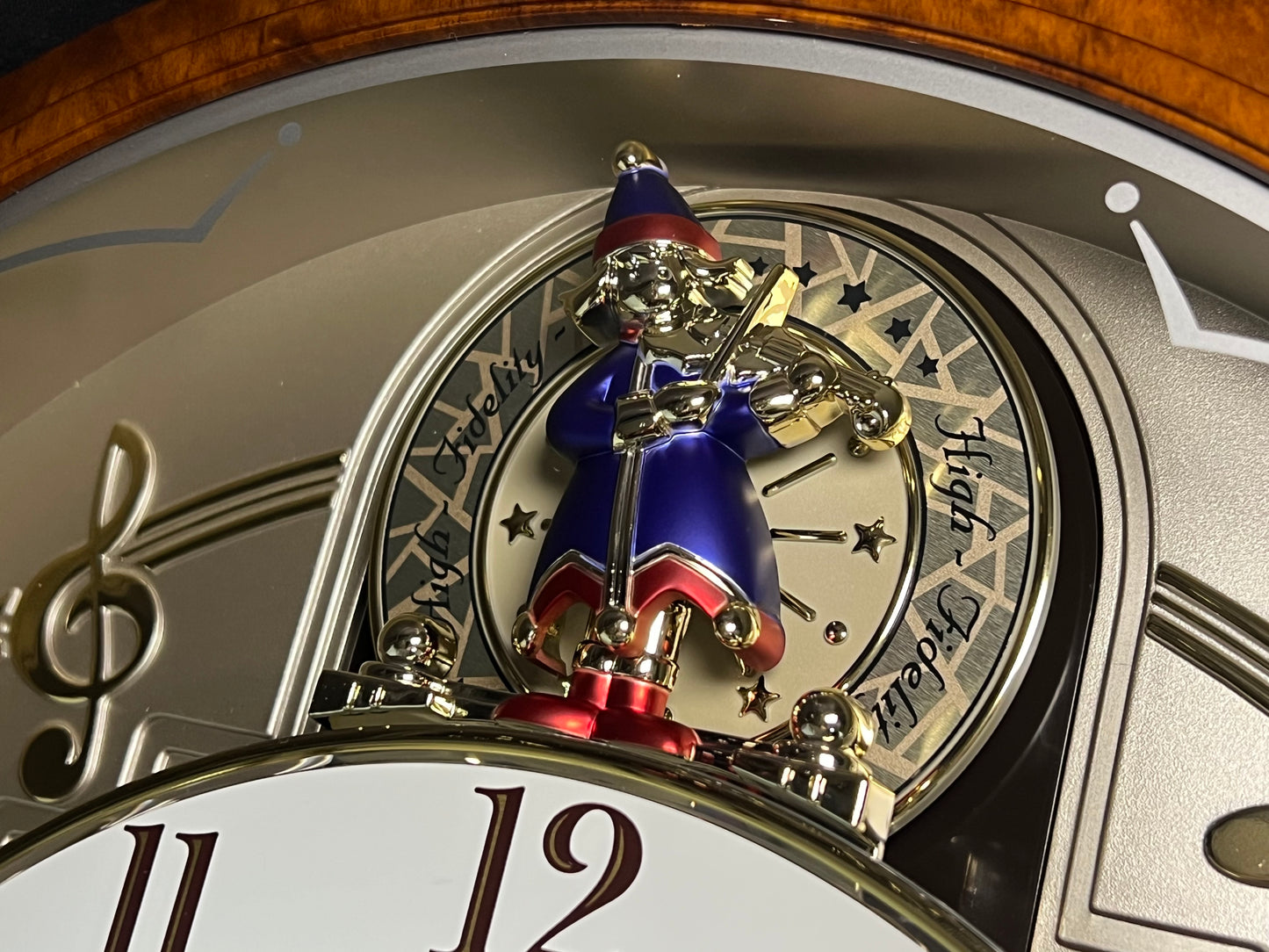 Seiko QXM134BRH "2005 Special Collector's Edition" Melodies in Motion Musical Moving Wall Clock with Music by The Beatles