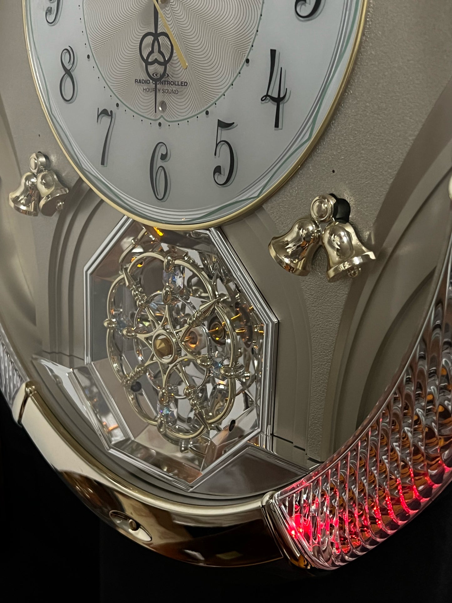 Citizen (Rhythm) "Pal Muse Lumière" Musical Motion Decorative Pendulum Wall Clock from Japan with LED Light Show - 4MN430-018