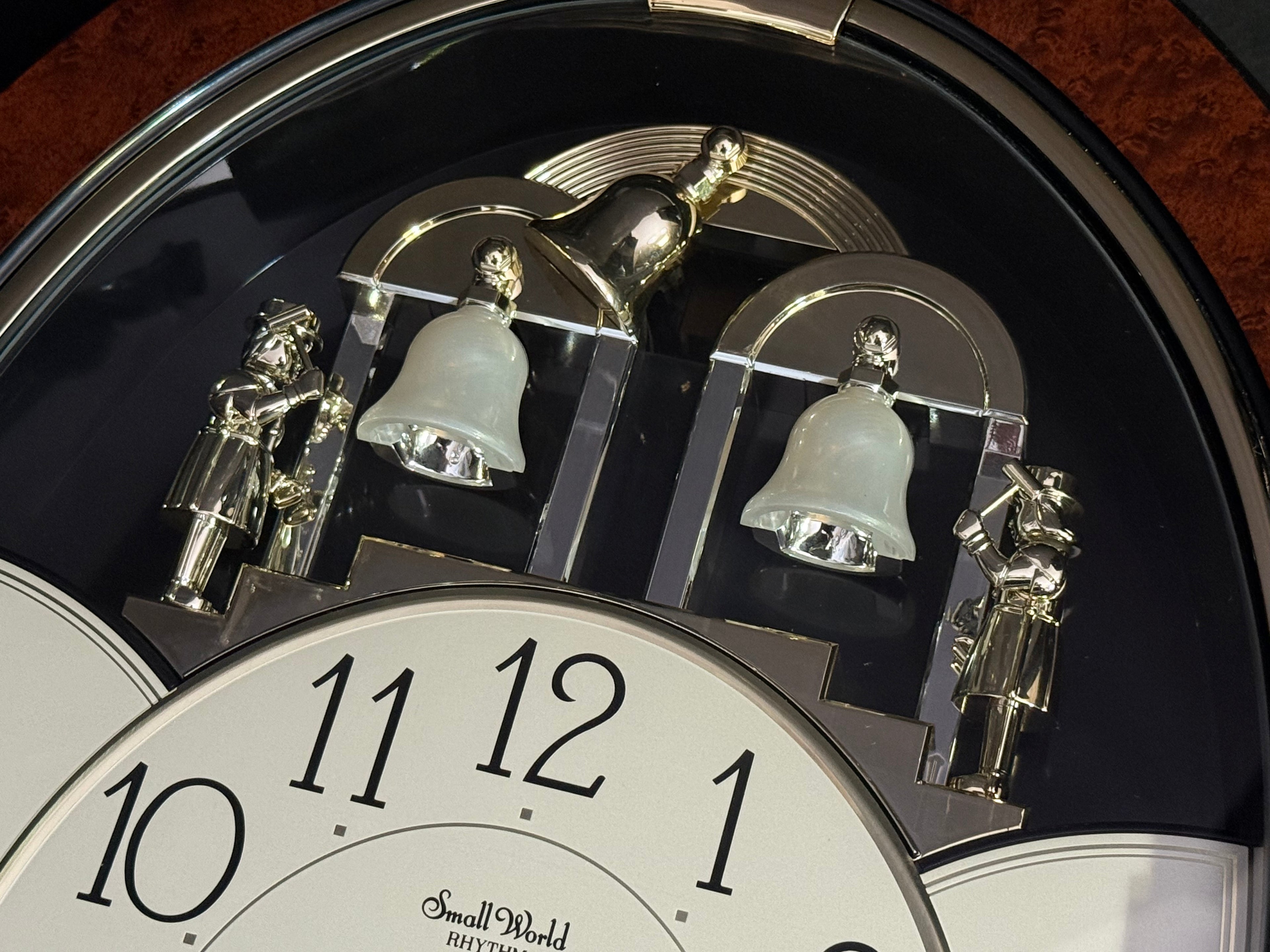 Rhythm "Small World Mènèt 2" Magic Motion Musical Wall Clock from Japan with Animated Figurines - 4MH690RH23