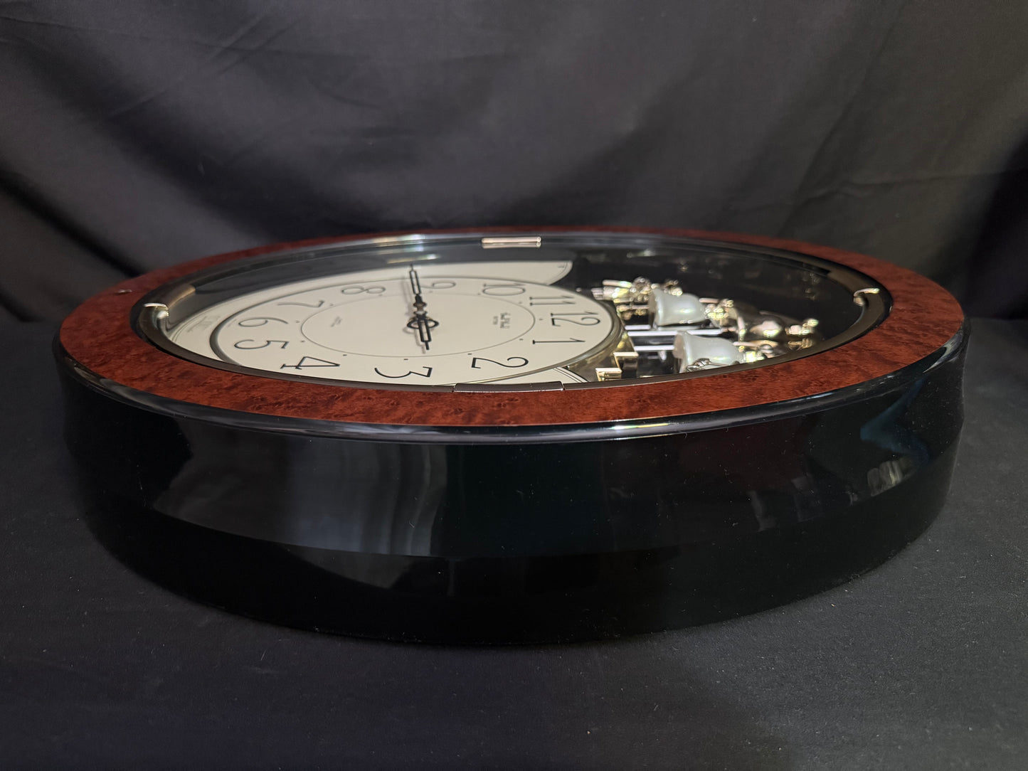 Rhythm "Small World Mènèt 2" Magic Motion Musical Wall Clock from Japan with Animated Figurines - 4MH690RH23