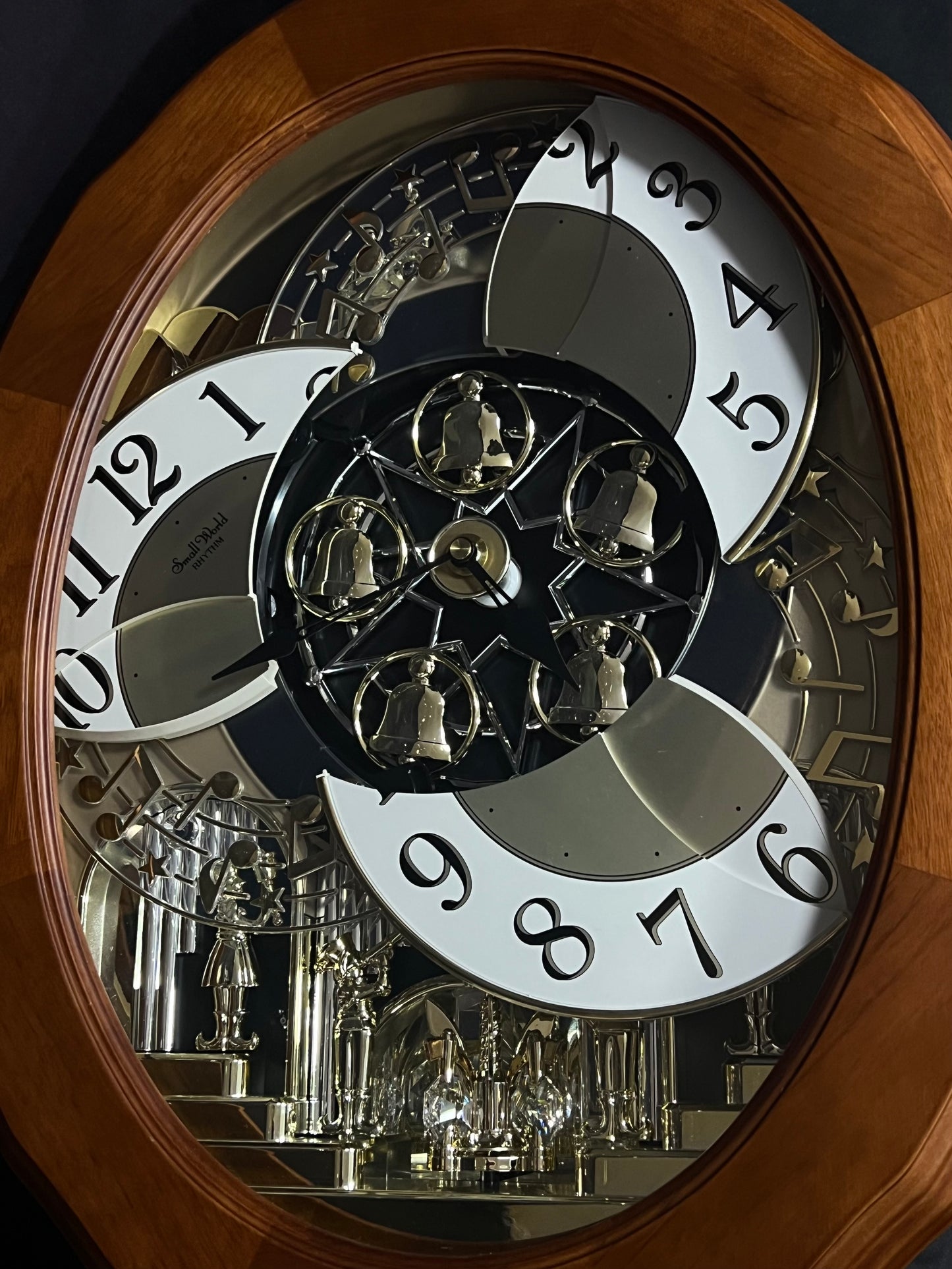 Rhythm "Nostalgia Legend" Moving Dial Magic Motion Musical Wooden Wall Clock with Music by The Beatles - 4MH832WB06