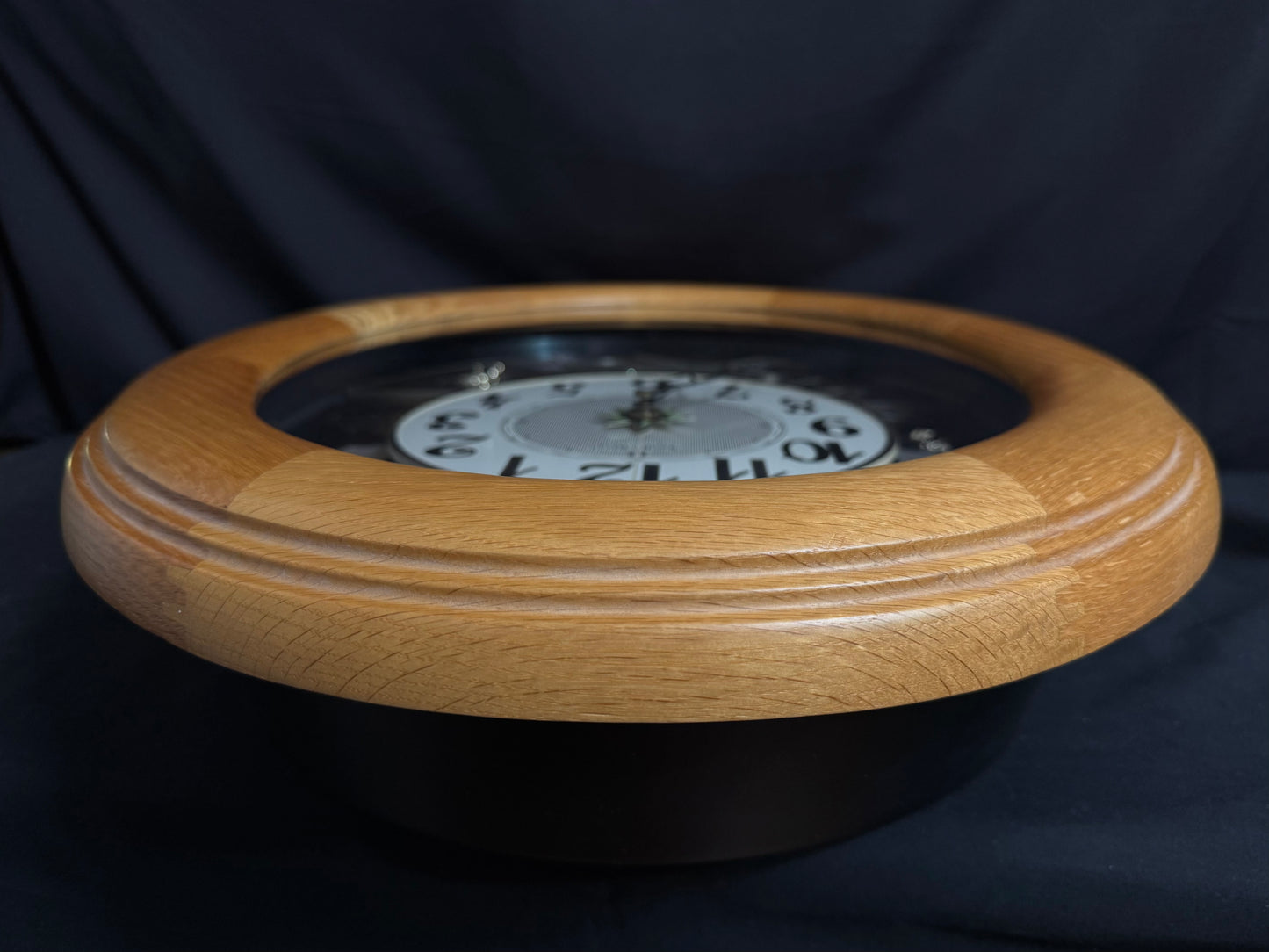 Rhythm "Timecracker Golden Oak" Moving Dial Magic Motion Musical Wooden Wall Clock with Popular Melodies - 4MH782-R07