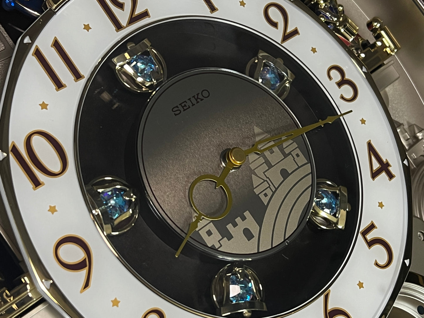 Seiko QXM160BRH “2008 Special Collector's Edition" Melodies in Motion Musical Moving Wall Clock with Music by The Beatles