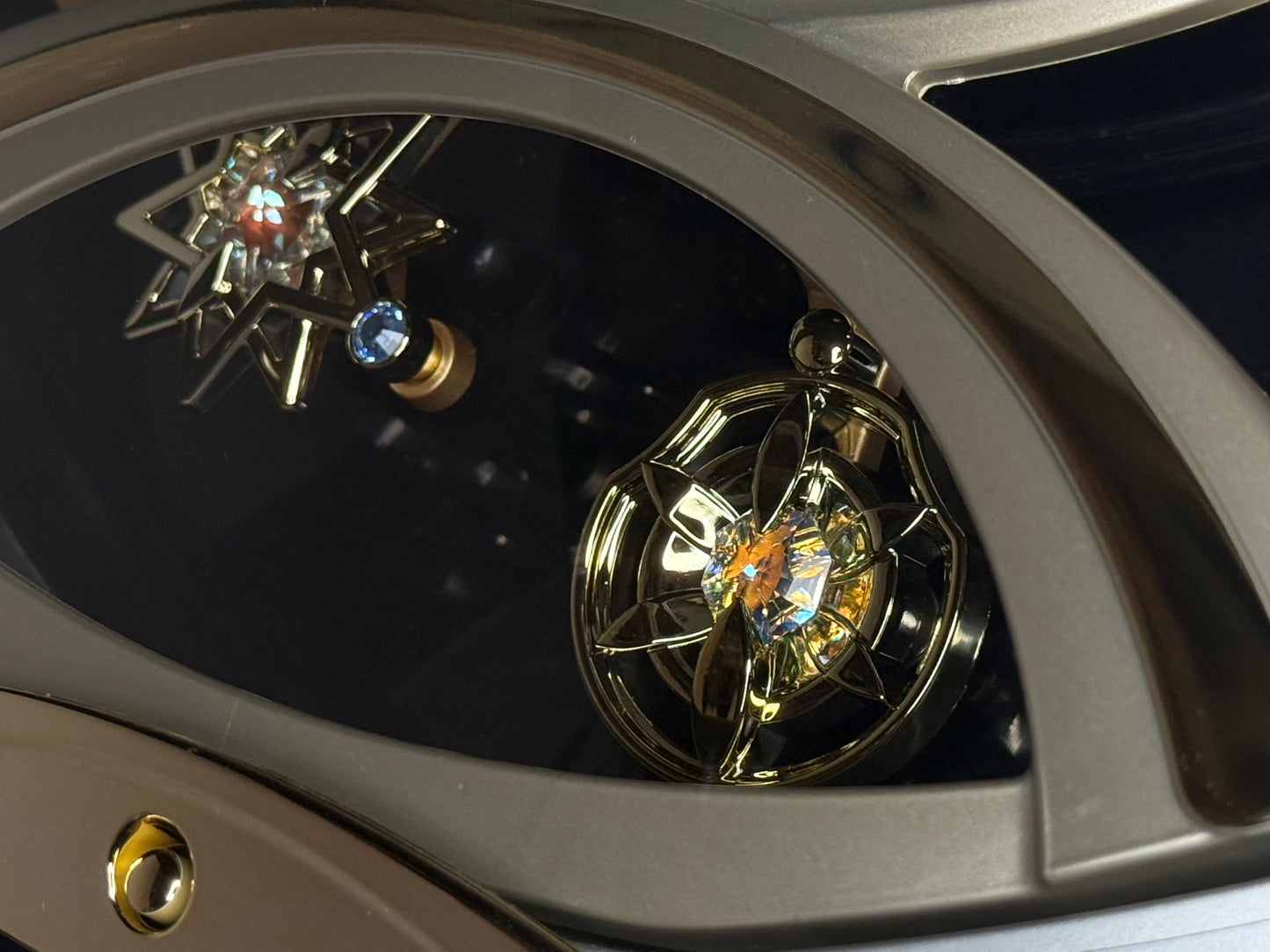 Seiko QXM155SRH "Twinkling Stars" Melodies in Motion Musical Decorative Pendulum Wall Clock with Popular Music